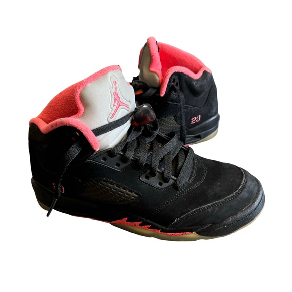 Women’s Jordan 5 black size 7Y - Picture 3 of 10